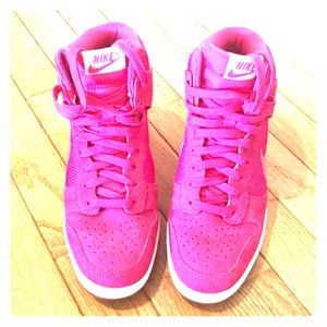 Nike Sky Hi Dunk Sneakers